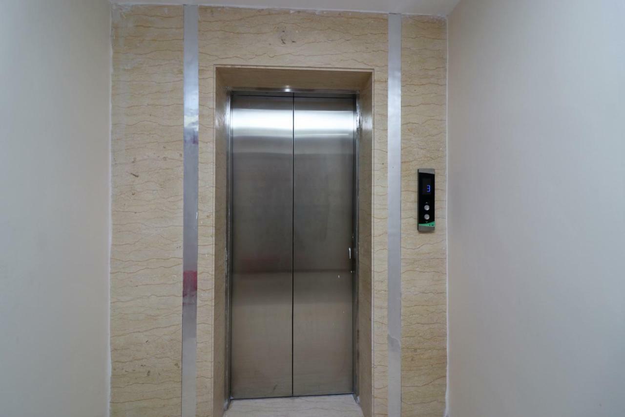 Allāhābād Junction Capital O 37152 Naveen Continental מראה חיצוני תמונה